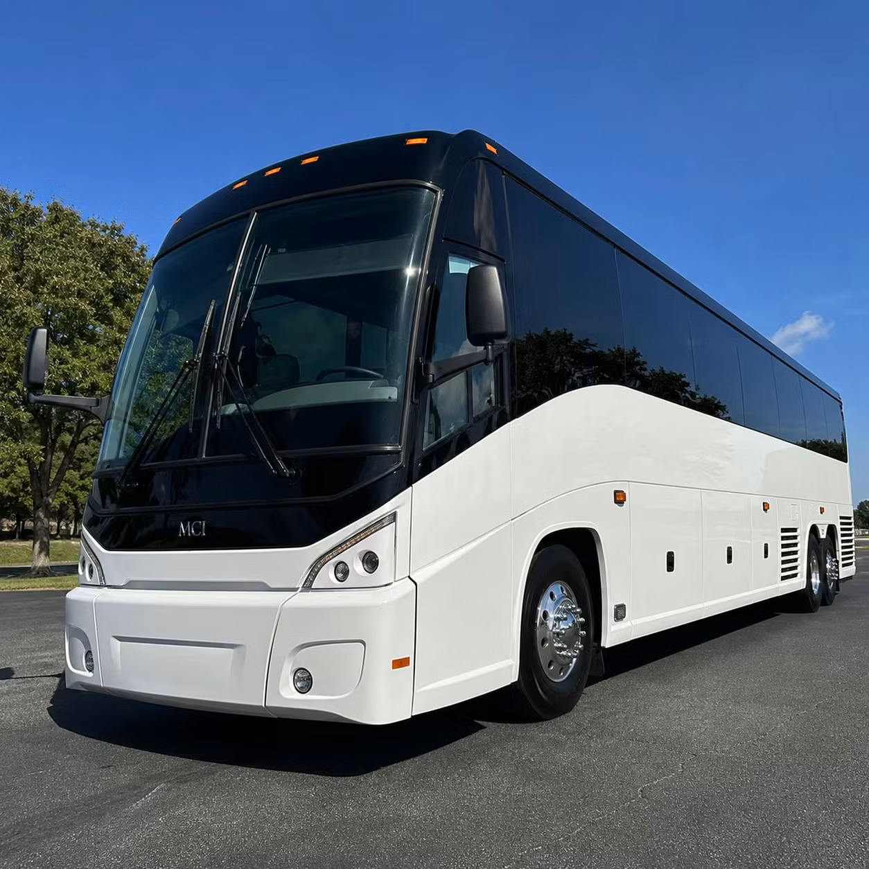 hialeah charter bus rental fleet