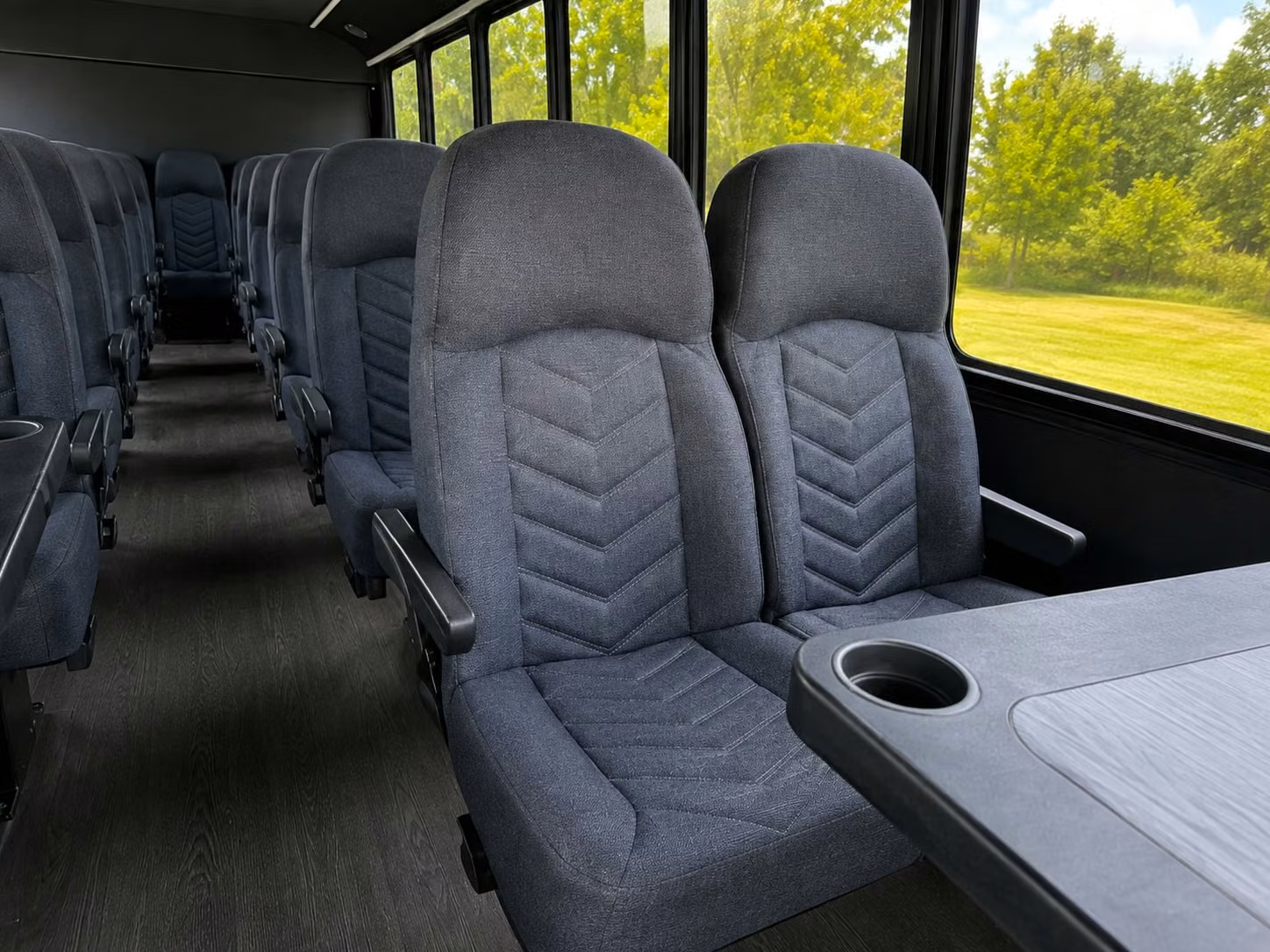 minibus rentals for hialeah field trips to cultural and arts destinations